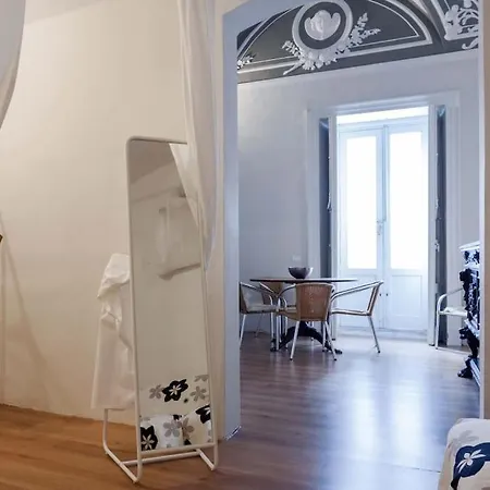 Loft Centro Ingresso Indipendente Giardino Privato Appartement
